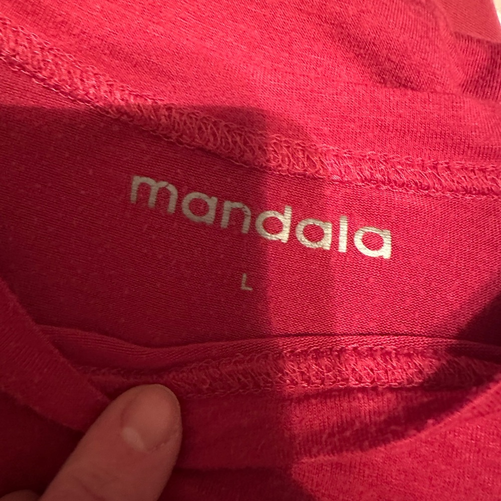mandala Women's Medical Scrub Set in Rose - Picture 2 of 4